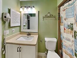 Oceanfront Luxury: 2BR Condo, New Rental
