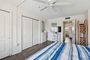 Beachfront Epic Ocean Views Sleeps 6 New Rental