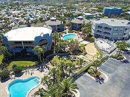 View Ocean & Racquet 8315