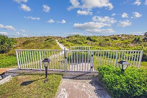 Oceanfront 3BR Condo: Gated, Breathtaking View