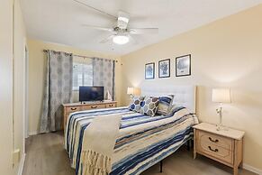 Oceanfront 3BR Condo: Gated, Breathtaking View
