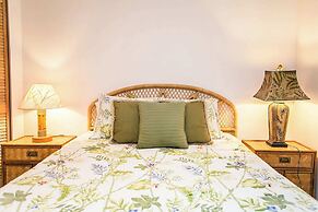 Unwind at St Augustine's Beachfront Oasis