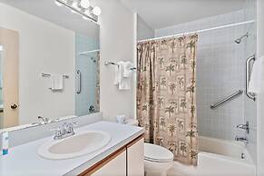 Unwind at St Augustine's Beachfront Oasis