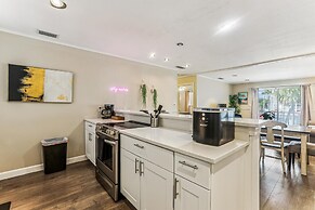 Charming St. Augustine Getaway Near Lighthouse & Historic District