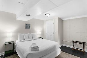 Dugan Ave Unit B