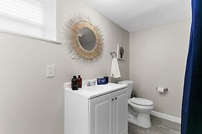 Dugan Ave Unit B