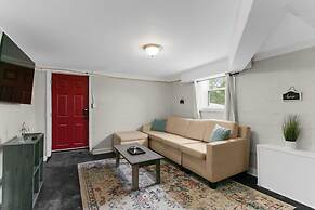 Dugan Ave Unit B