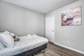 Cedar Ave Escape