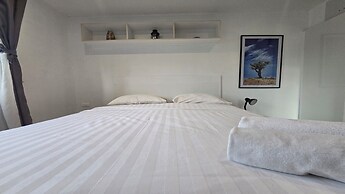 Boutique Bliss 1BR T1-506