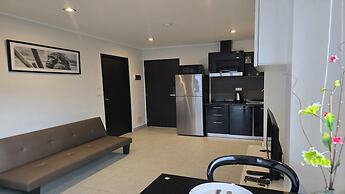 Boutique Bliss 1BR T1-506