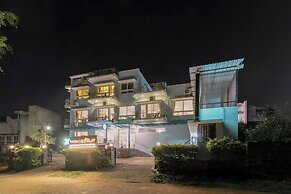 Treebo Sns Grand Inn