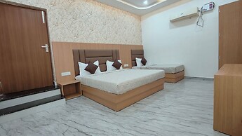 Hotel Pilgrim Near Golden Temple