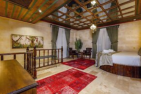 Sobek Palace
