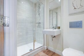 Alder House Serviced Apt. Maidenhead
