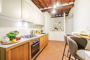 The Hidden Alley Apartment