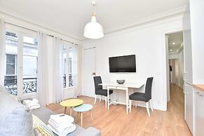Charming 1br/4p Apartment - Louvre Museum