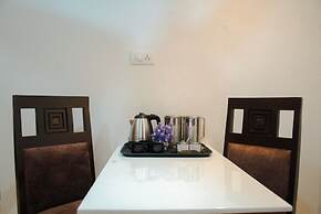 RD HOTEL ANNA STATUE