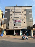 RD HOTEL ANNA STATUE