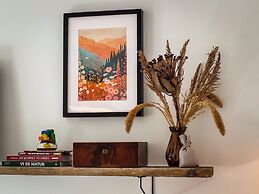 Seaside Retreat & Hotel