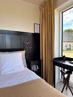 Seaside Retreat & Hotel