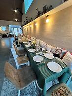 Seaside Retreat & Hotel