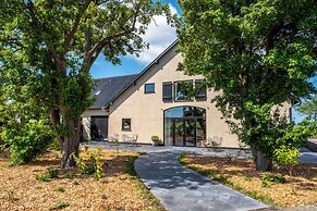 Seaside Retreat & Hotel