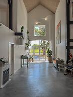 Seaside Retreat & Hotel