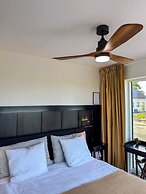 Seaside Retreat & Hotel