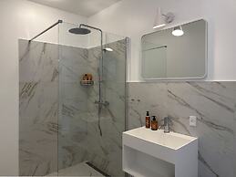 Seaside Retreat & Hotel