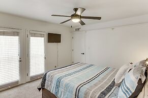 5 Mi to Colorado River: Yuma Gem w/ Pool Access!