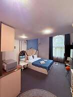 Gold Boutique Hotel
