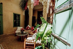 Riad dar ayur