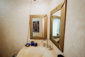 Riad dar ayur
