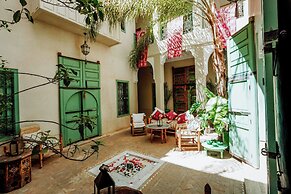 Riad dar ayur