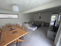 Sleeps 9- Kingbeds- Familyfriendly- Contactlessci