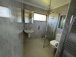 Sleeps 9- Kingbeds- Familyfriendly- Contactlessci