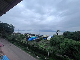 Golden SeaView