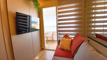 Flat Beira-mar com Varanda Piscina e Academia