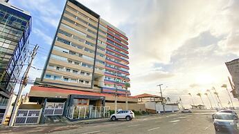 Flat Beira-mar com Varanda Piscina e Academia