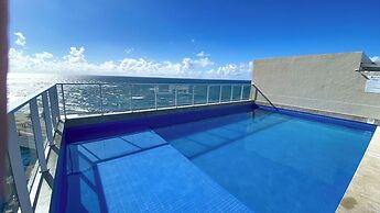 Flat Beira-mar com Varanda Piscina e Academia