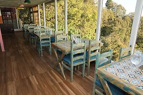 Sansa By The Woods - Manor Mussoorie