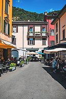 One & Only Lake View Apartment in Central Como