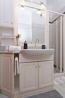 One & Only Lake View Apartment in Central Como