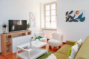 One & Only Lake View Apartment in Central Como