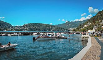 One & Only Lake View Apartment in Central Como