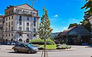 One & Only Lake View Apartment in Central Como