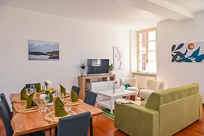 One & Only Lake View Apartment in Central Como