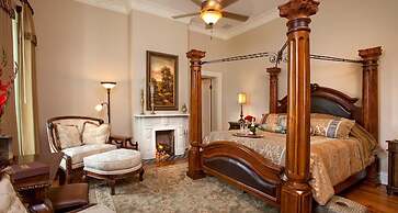 Riverside Inn Bed and Breakfast