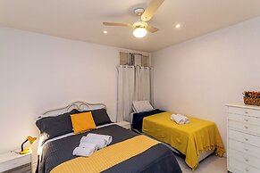 Copacabana com Varanda – 3 min da praia