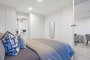 Spectacular Views South Perth1br